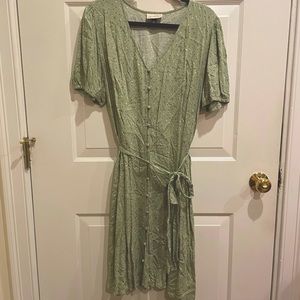 Universal Thread button up green floral print midi dress